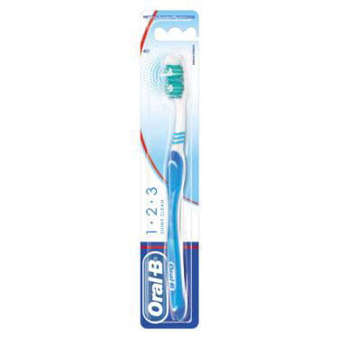 Oral-B 123 Toothbrush Medium 